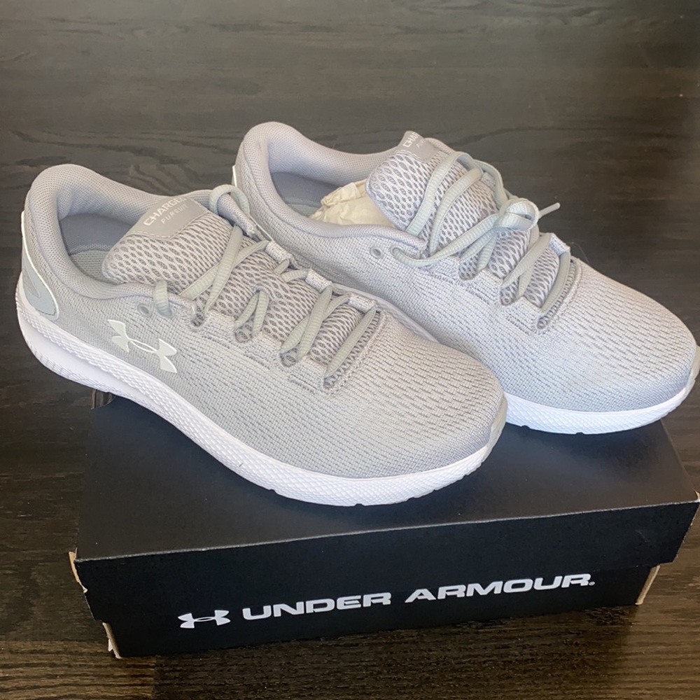 Under Armour Charged Pursuit 2 Running Shoes (NEW IN BOX)